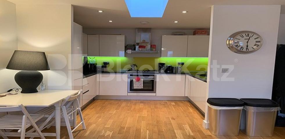 			1 Bedroom, 1 bath, 1 reception Apartment			 York Way, CAMDEN BORDERS